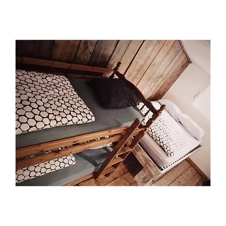 Hostel Carwyns Surf House